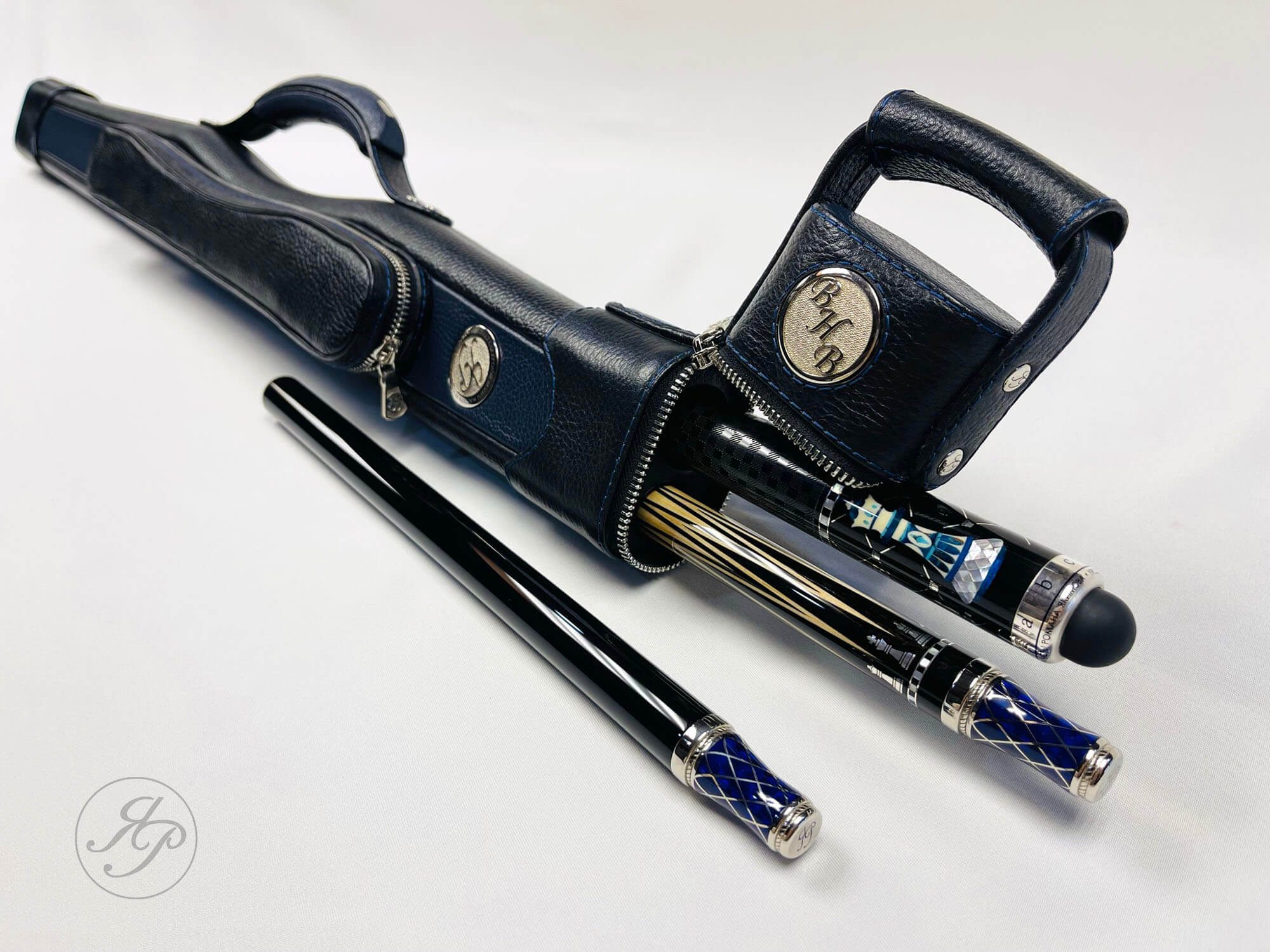 Кий ручной работы 1973 с шахматами