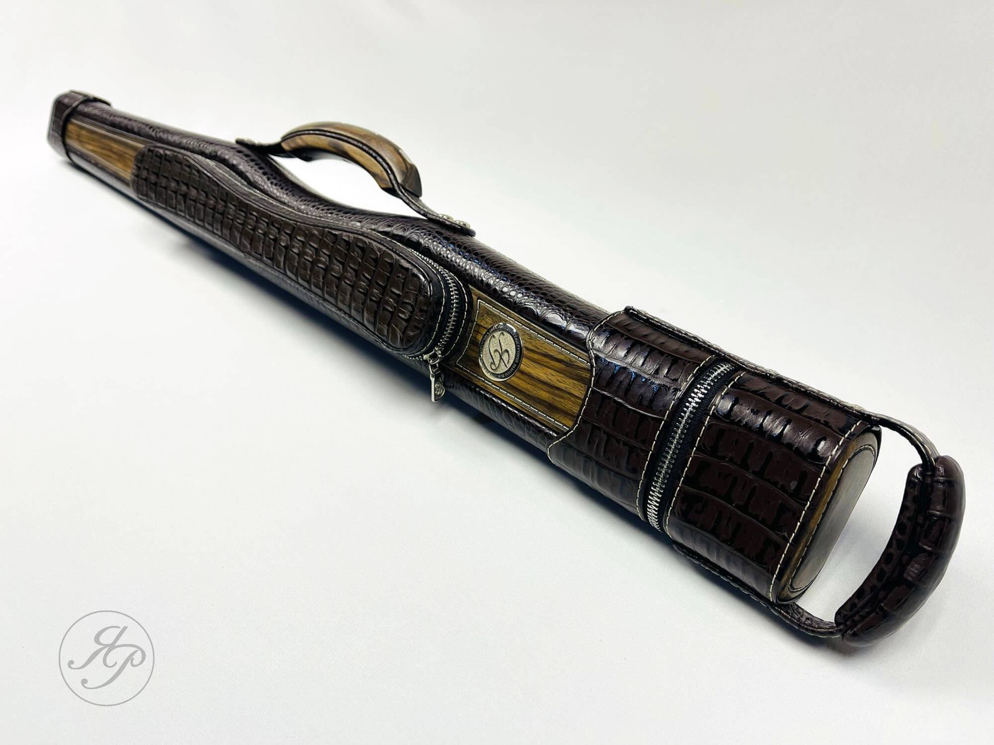 Тубус для двухсоставного кия из натуральной кожи и массива дерева  TS 007 140 000 ₽